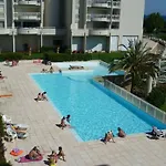 2p 42m² Terrasse / Piscine / Clim / ! アパート