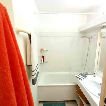2p 42m² Terrasse / Piscine / Clim / ! Apartment