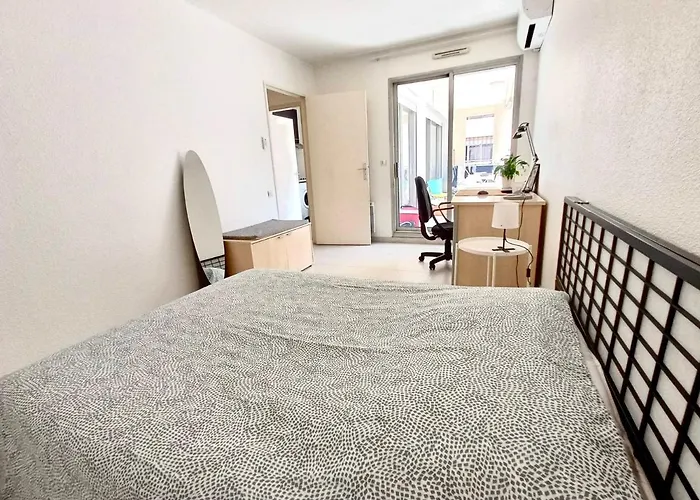 2p 42m² Terrasse / Piscine / Clim / ! *